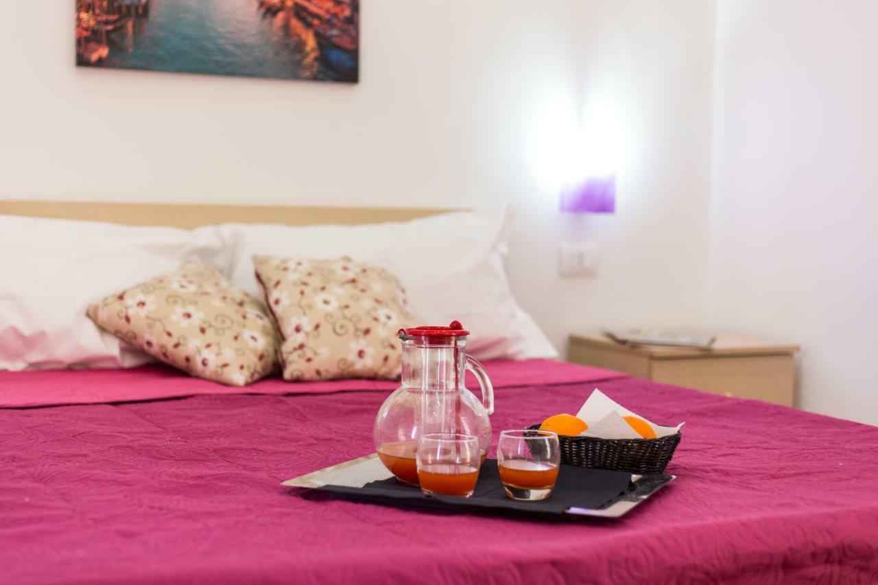 La Casa Del Barocco Hotel Ното Екстериор снимка