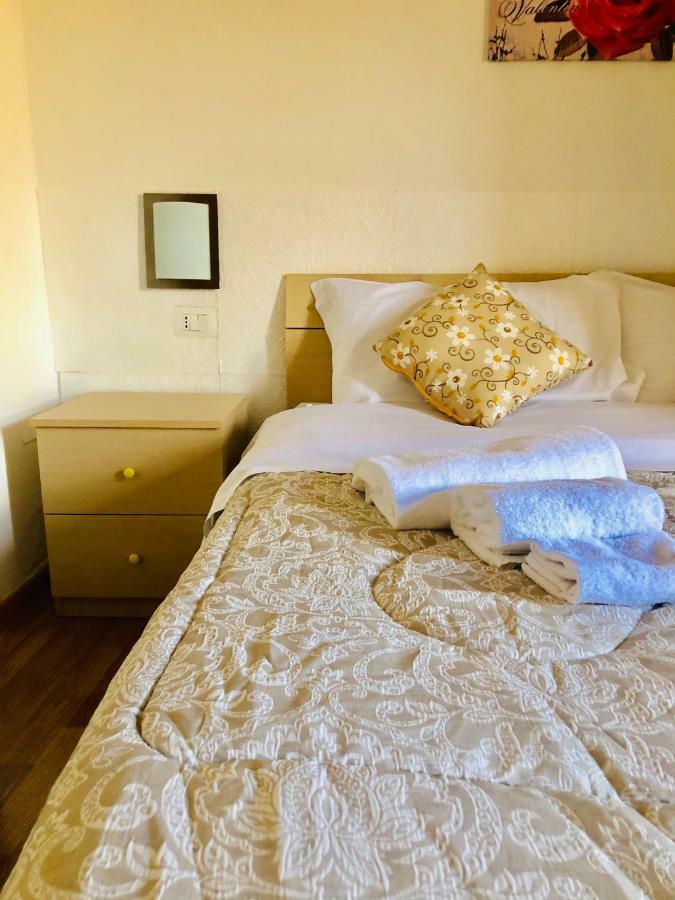 La Casa Del Barocco Hotel Ното Екстериор снимка