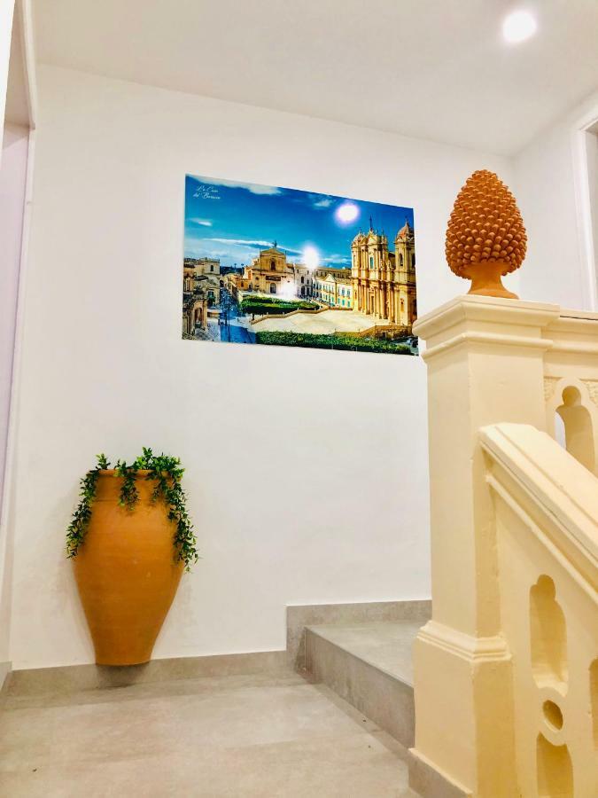 La Casa Del Barocco Hotel Ното Екстериор снимка