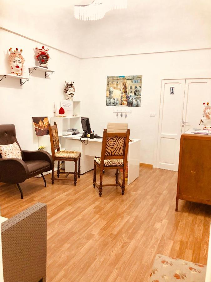 La Casa Del Barocco Hotel Ното Екстериор снимка