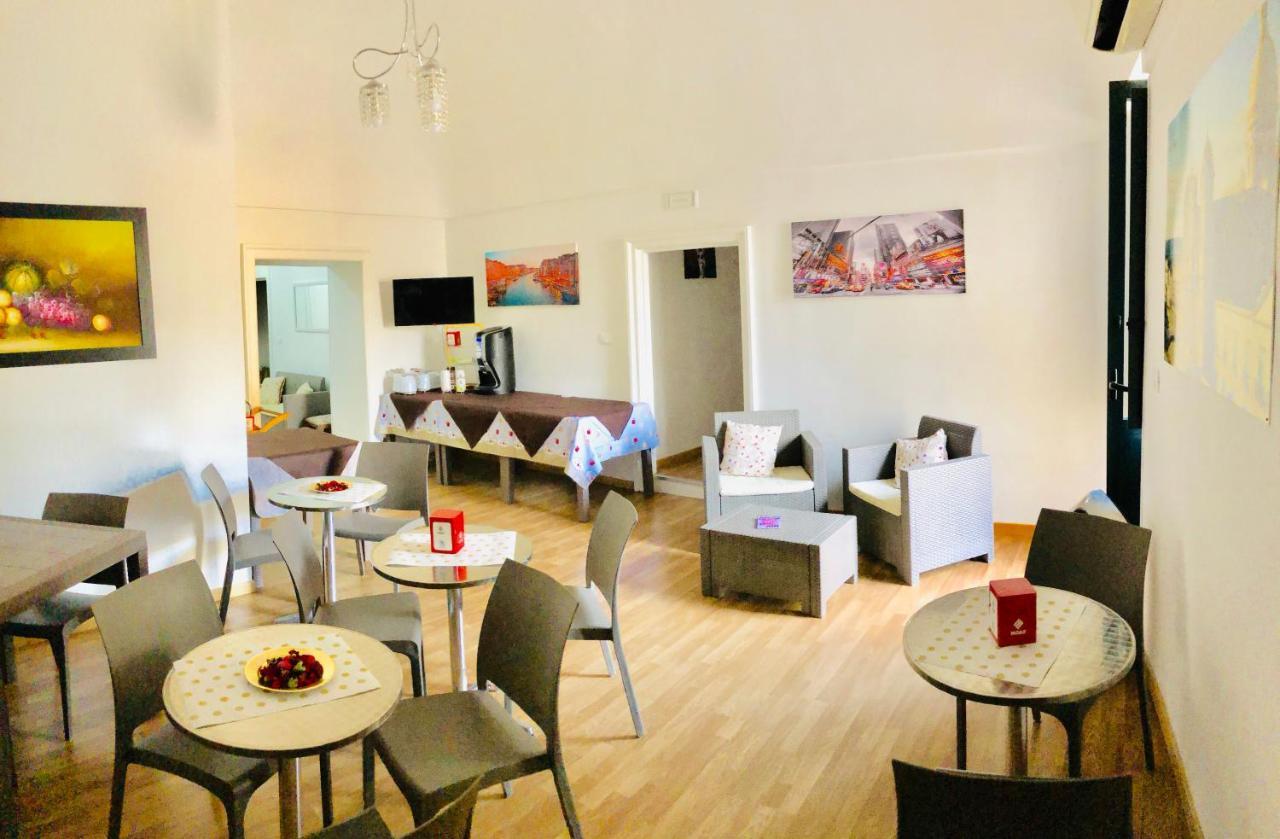 La Casa Del Barocco Hotel Ното Екстериор снимка