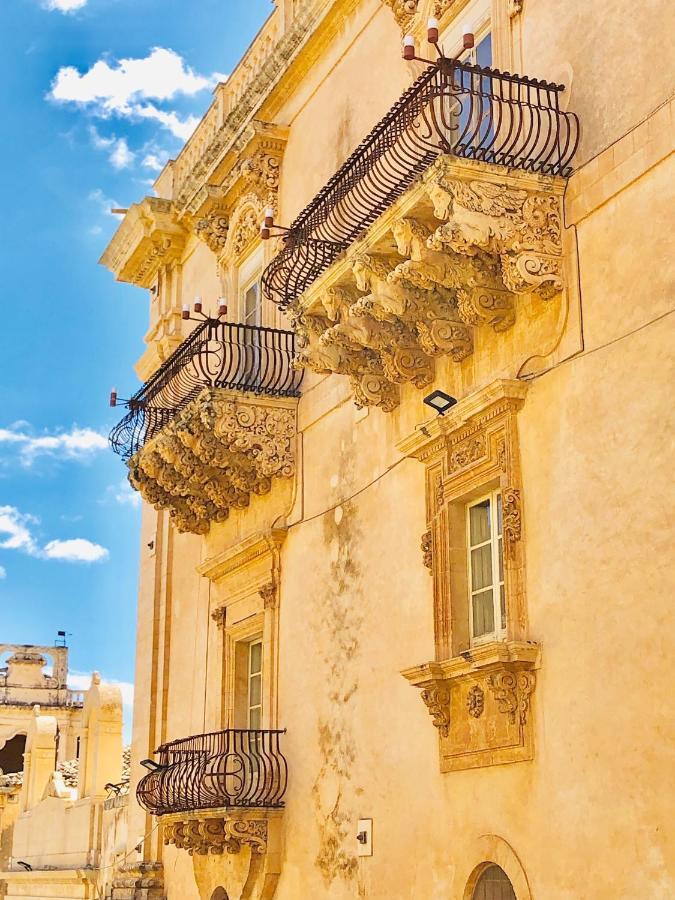 La Casa Del Barocco Hotel Ното Екстериор снимка